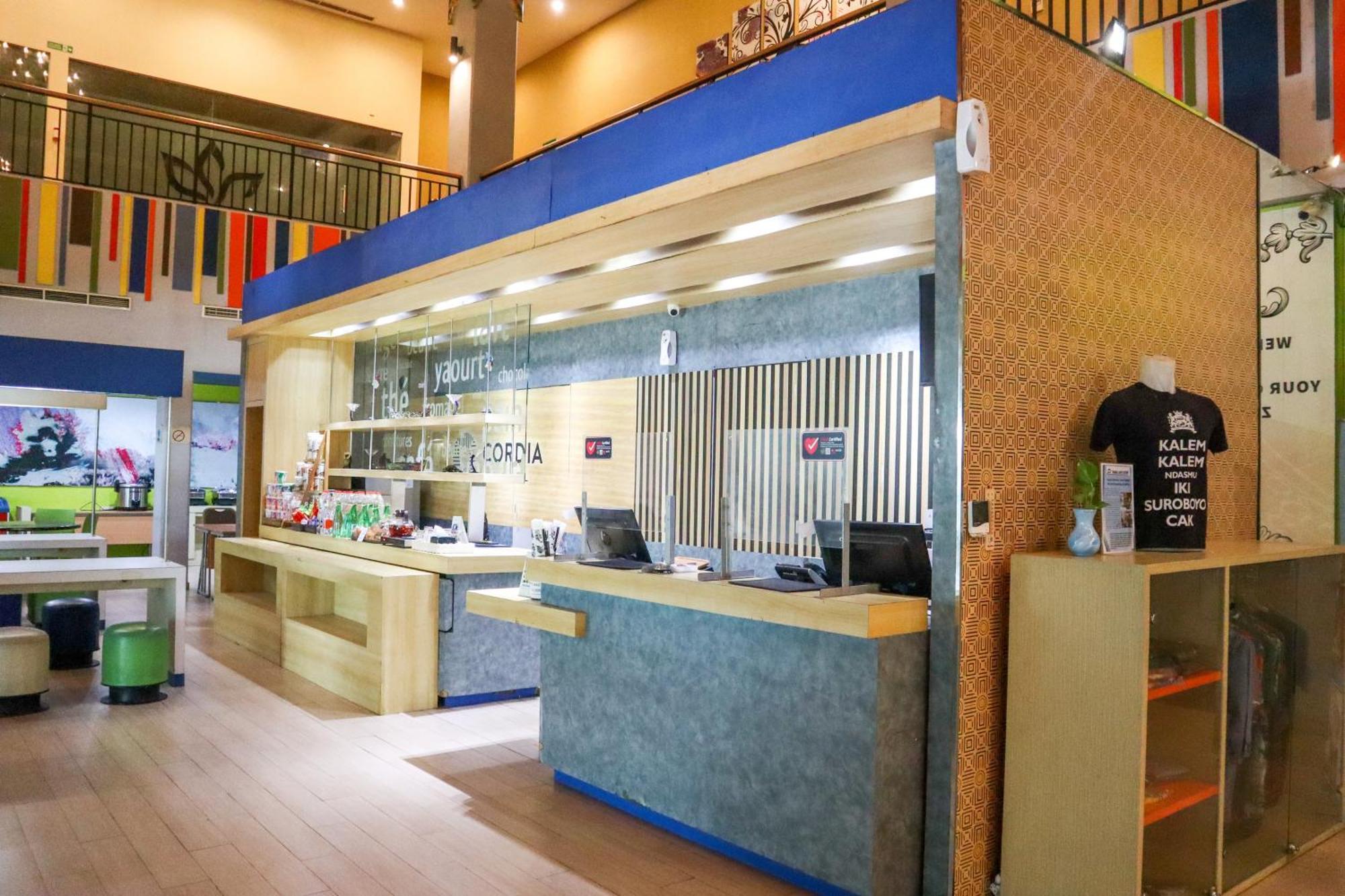 Ibis Budget Surabaya Airport Hotel Sidoarjo Bagian luar foto